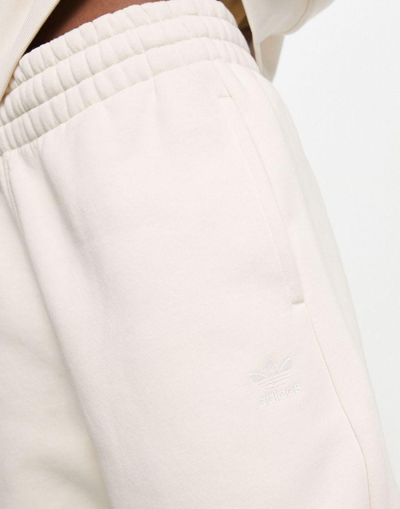 adidas Originals trefoil essentials joggers in white商品第3张图片规格展示