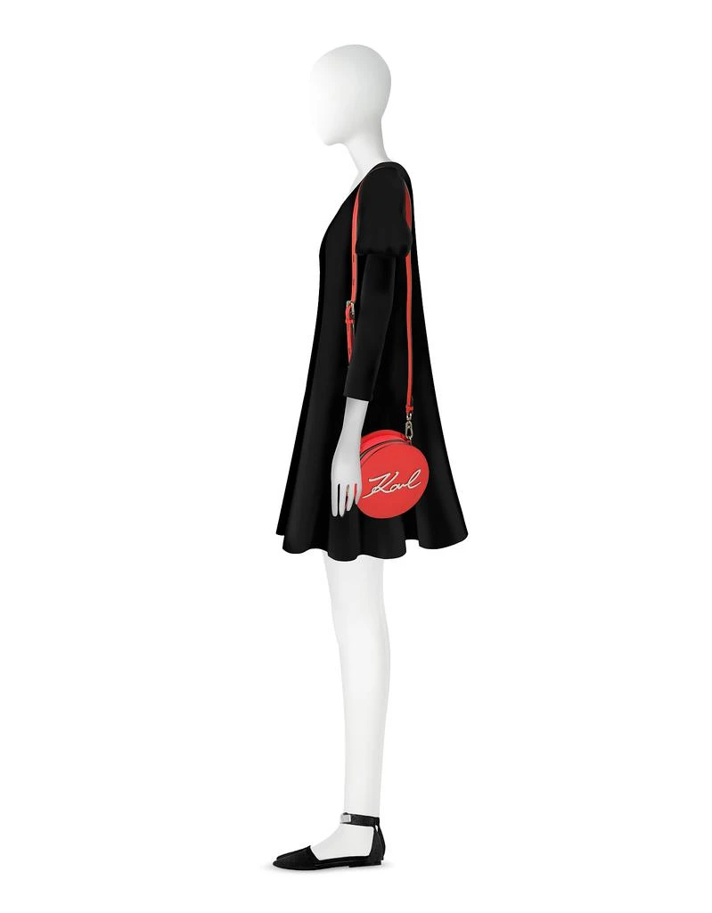 商品Karl Lagerfeld Paris|K / Signature圆形斜挎包,价格¥767,第3张图片详细描述