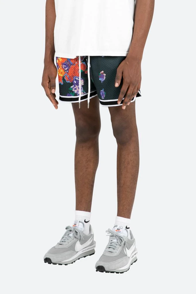 商品MNML|Floral Basketball Shorts - Black/White,价格¥136,第2张图片详细描述