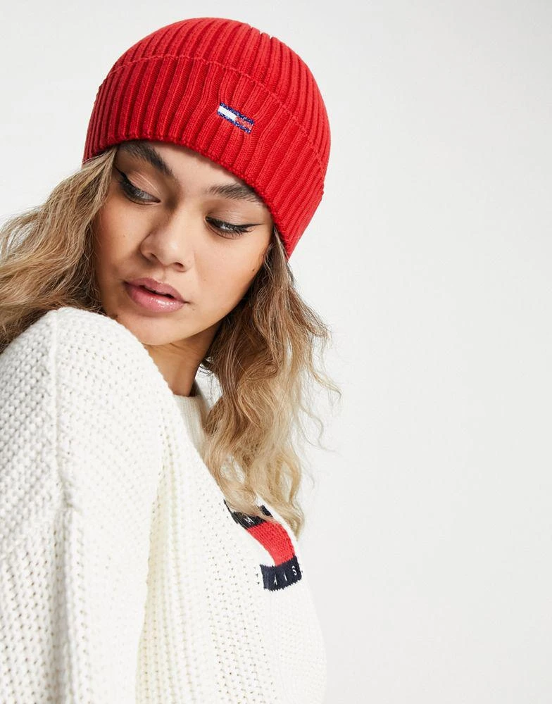 商品Tommy Hilfiger|Tommy Jeans flag logo beanie hat in red,价格¥209,第1张图片