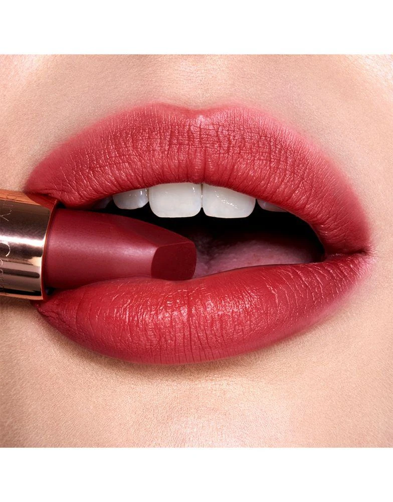 商品Charlotte Tilbury|Charlotte Tilbury Matte Revolution Lipstick - Walk Of No Shame,价格¥264,第4张图片详细描述