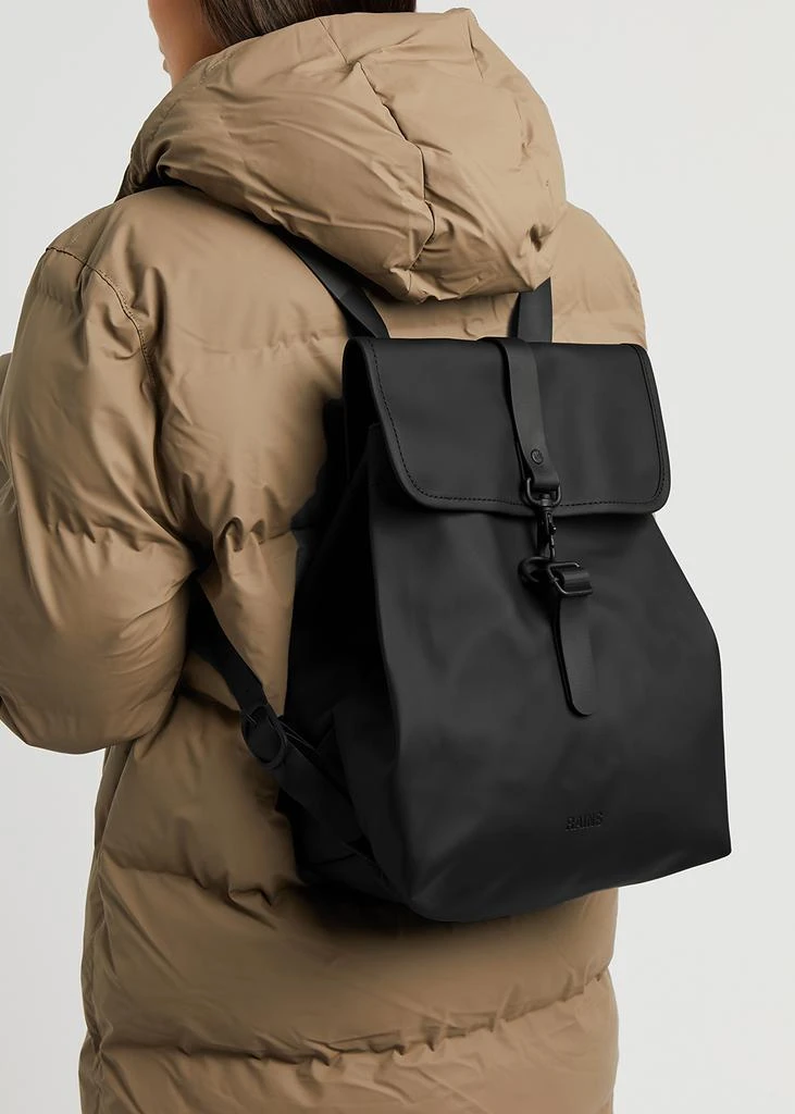商品RAINS|Bucket rubberised backpack,价格¥1015,第5张图片详细描述