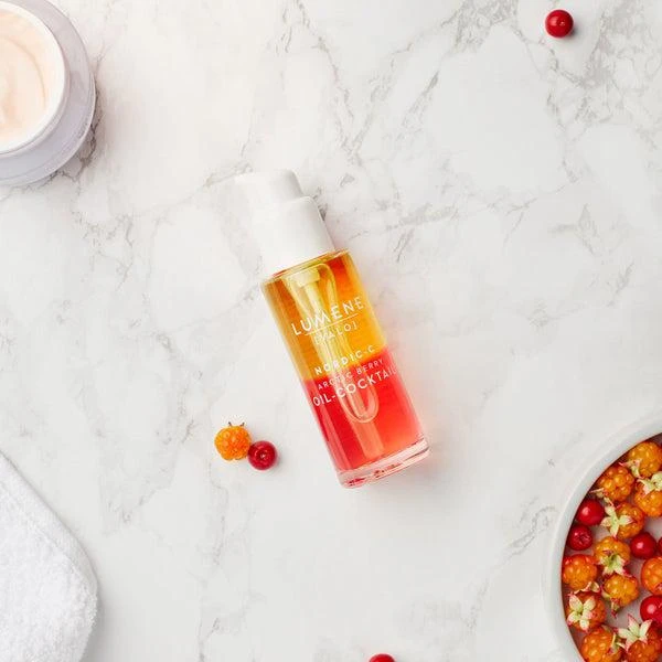 商品Lumene|Lumene Nordic-C [VALO] Arctic Berry Cocktail Brightening Hydra-Oil 30ml,价格¥291,第3张图片详细描述