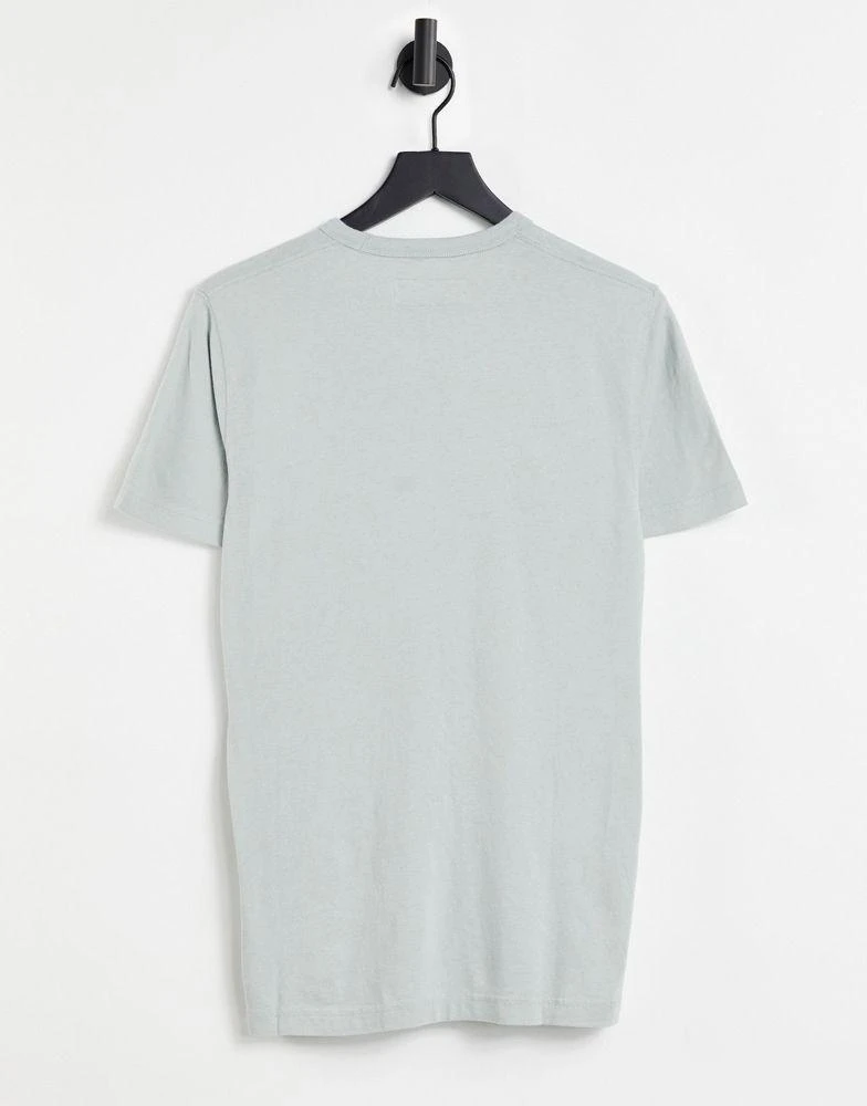 商品Abercrombie & Fitch|Abercrombie & Fitch tech tonal front logo t-shirt in green,价格¥106,第2张图片详细描述