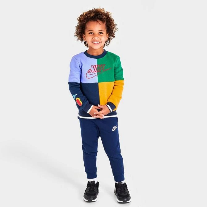 商品NIKE|Kids' Toddler Nike Amplify Fleece Crewneck Sweatshirt,价格¥258,第2张图片详细描述