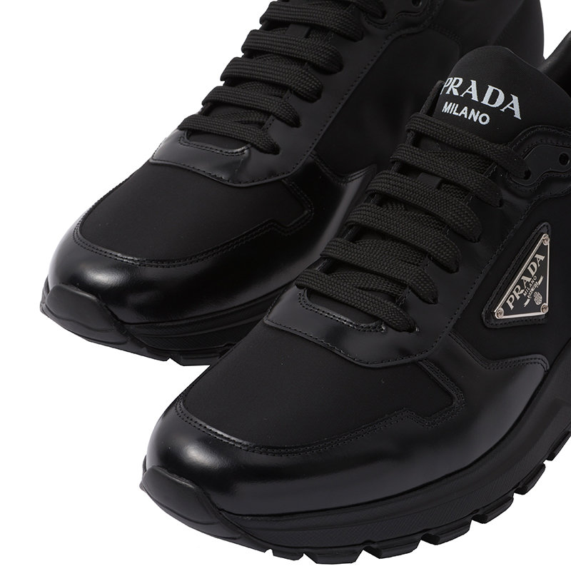 【预售3-7天】PRADA/普拉达 22年早春新款 PRAX 1系列 男士黑色再生尼龙拼亮面皮革运动鞋2EE369_3LF5_F0632_F_G000商品第5张图片规格展示