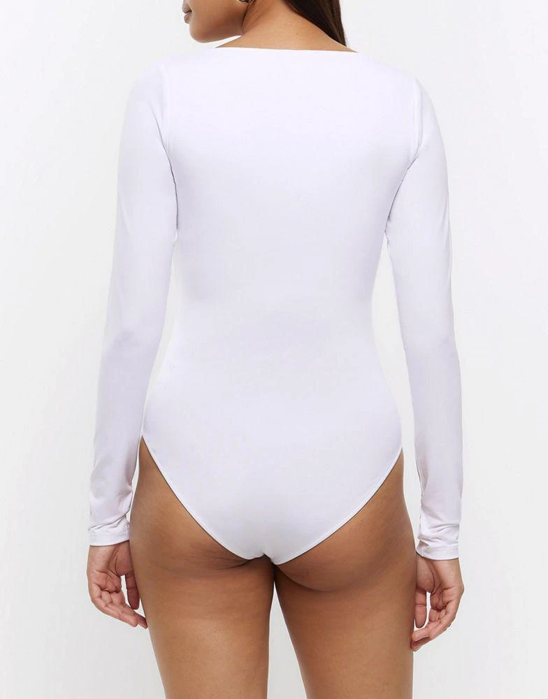 商品River Island|River Island Long sleeve bodysuit in white,价格¥214,第2张图片详细描述