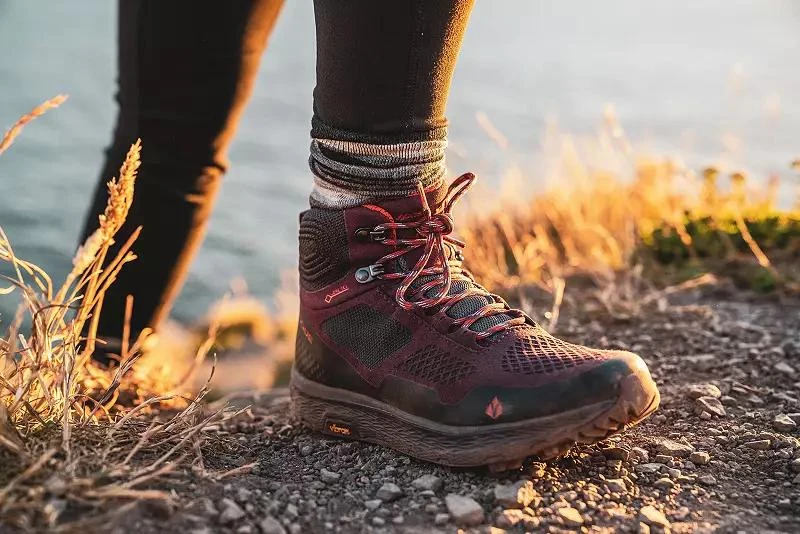 商品Vasque|Vasque Women's Breeze LT GORE-TEX Hiking Boots,价格¥1054,第3张图片详细描述