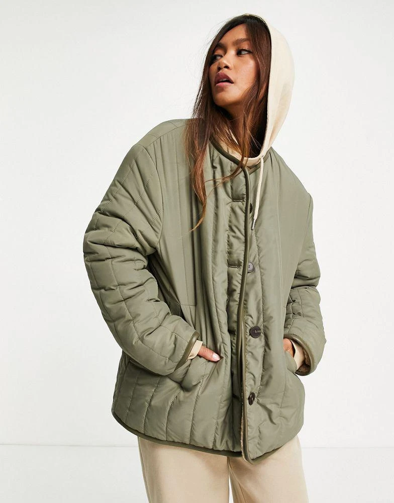 商品Topshop|Topshop lightweight reversible borg liner jacket in khaki,价格¥632,第3张图片详细描述