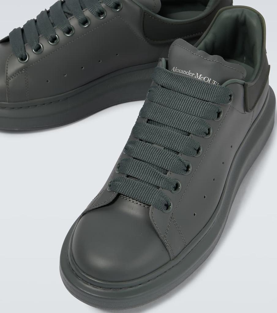 商品Alexander McQueen|大廓形皮革低帮运动鞋,价格¥5777,第5张图片详细描述