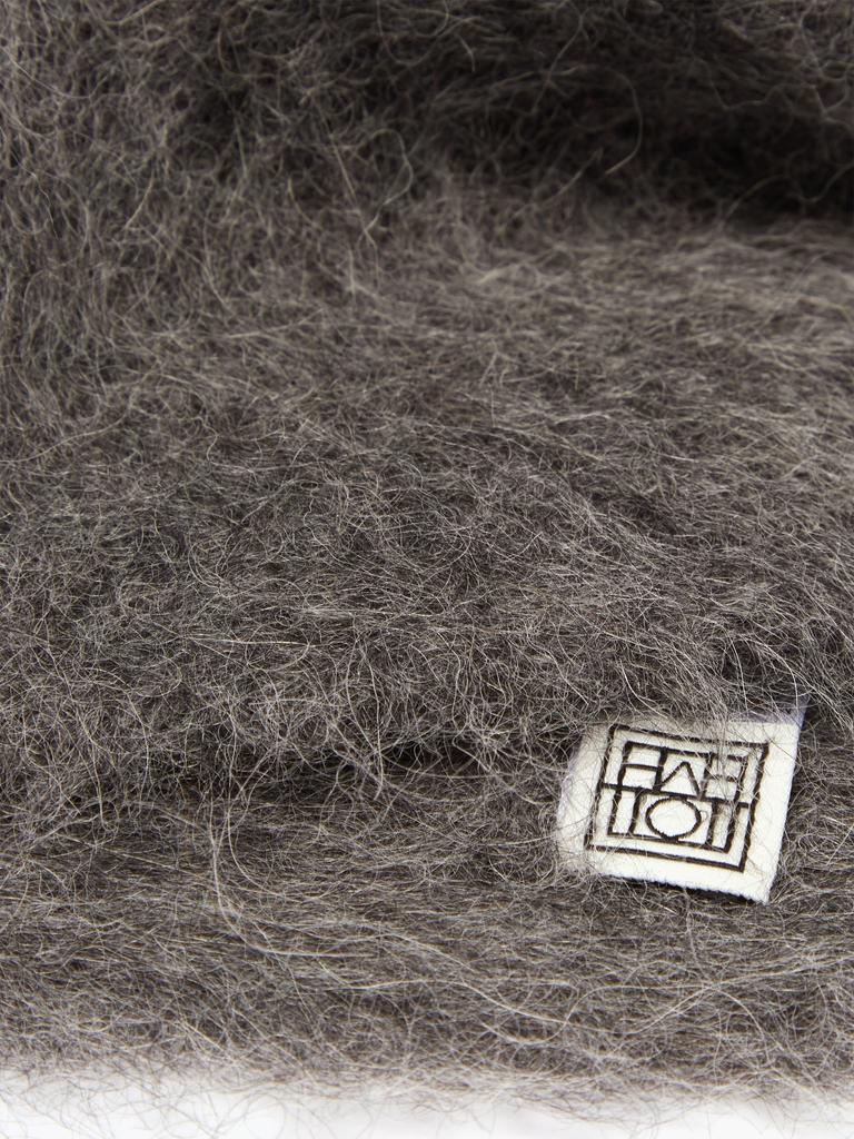 商品Totême|Logo-label alpaca-blend scarf,价格¥2211,第5张图片详细描述