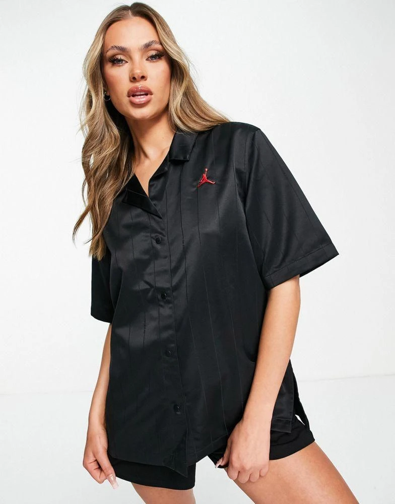 商品Jordan|Jordan Heritage button down pinstripe top in black,价格¥286,第1张图片