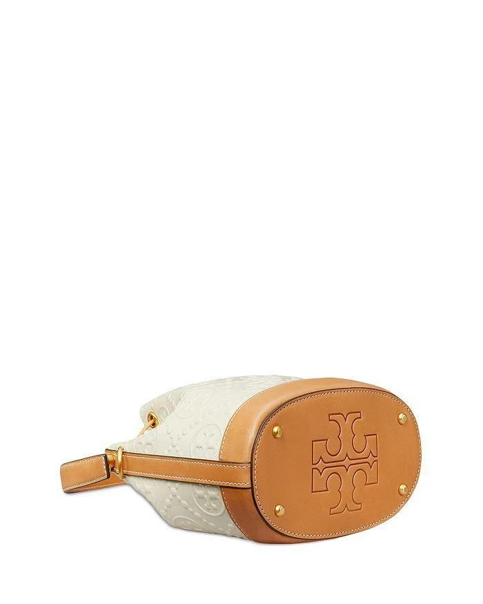 商品Tory Burch|T Monogram Patent Embossed Bucket Bag,价格¥4346,第4张图片详细描述