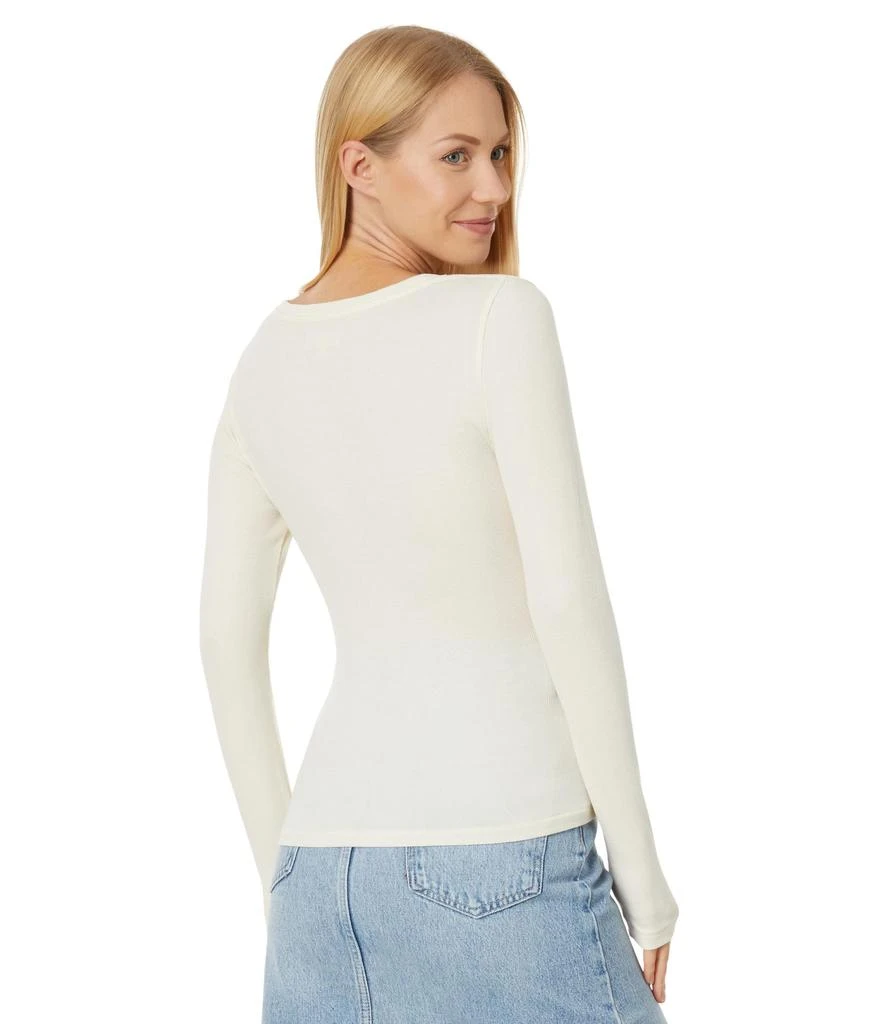 商品Madewell|V-Neck Long-Sleeve Tee,价格¥304,第2张图片详细描述