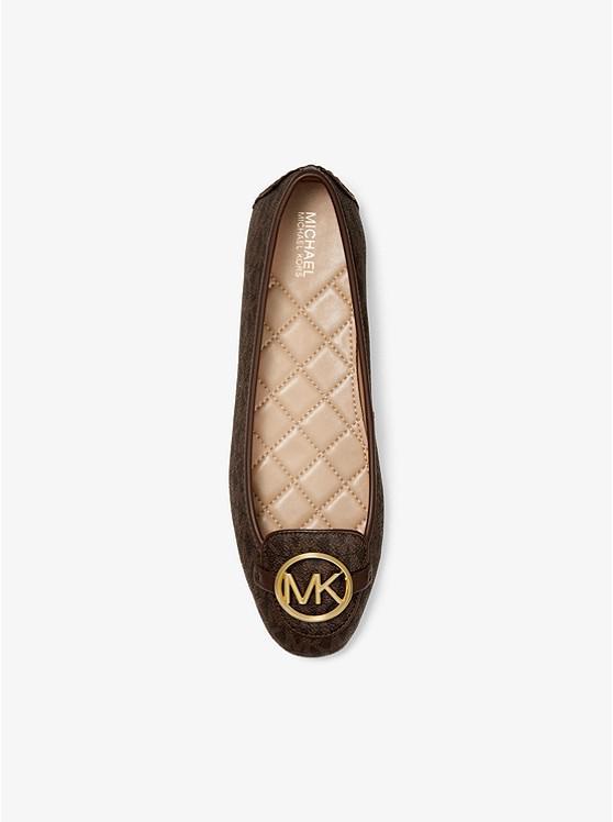 商品Michael Kors|Lillie Logo Moccasin,价格¥810,第5张图片详细描述