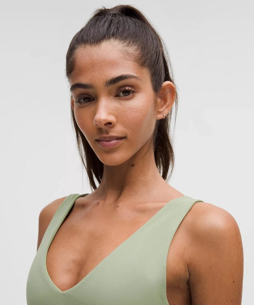 lululemon Align™ V-Neck Bra *Light Support, A/B Cup 商品