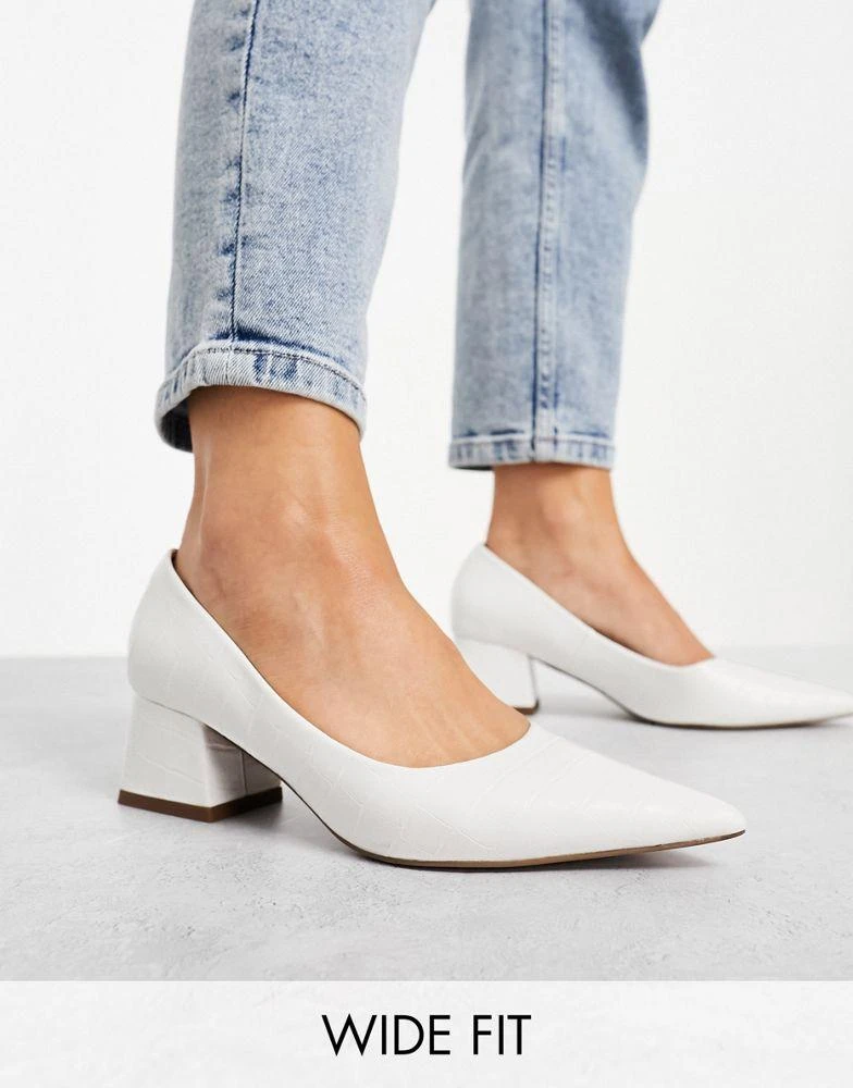 商品ASOS|ASOS DESIGN Wide Fit Saint block mid heeled shoes in off white croc,价格¥273,第1张图片