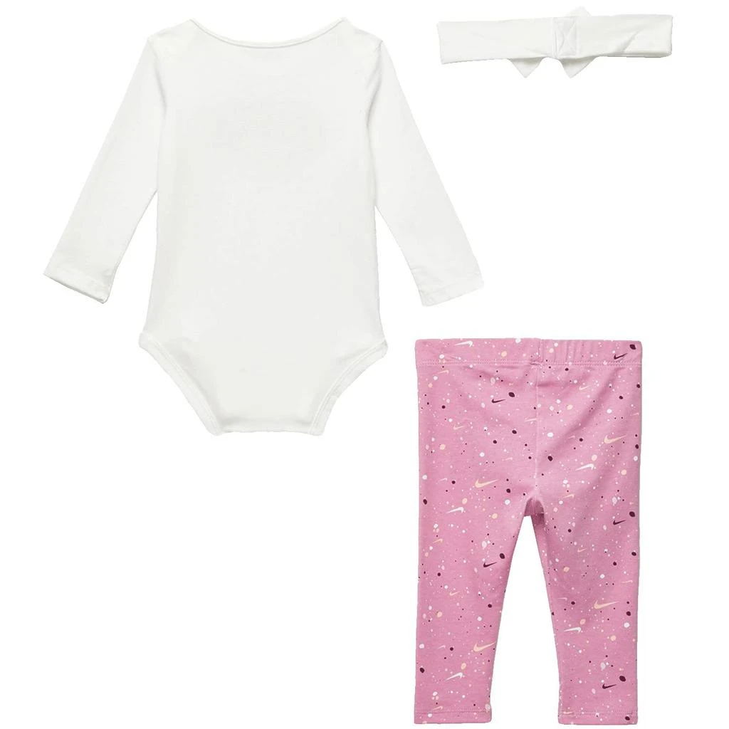 商品NIKE|Swoosh Party Three-Piece Set (Infant),价格¥286,第2张图片详细描述