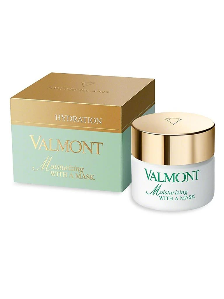 Moisturizing With A Mask 商品