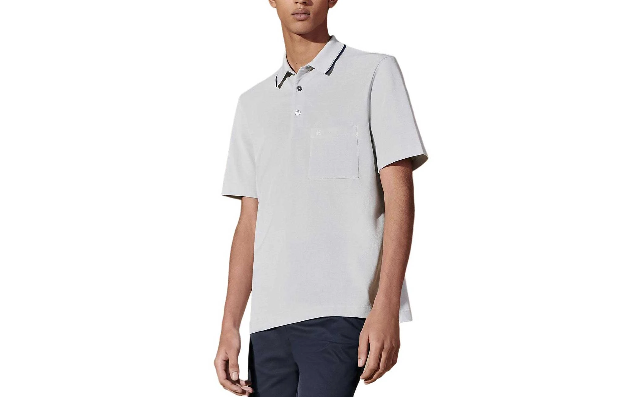商品[国内直发] Hermes|爱马仕 SS24 纯色Logo刺绣贴袋休闲短袖Polo衫 男款 雾气白,价格¥4186,第4张图片详细描述