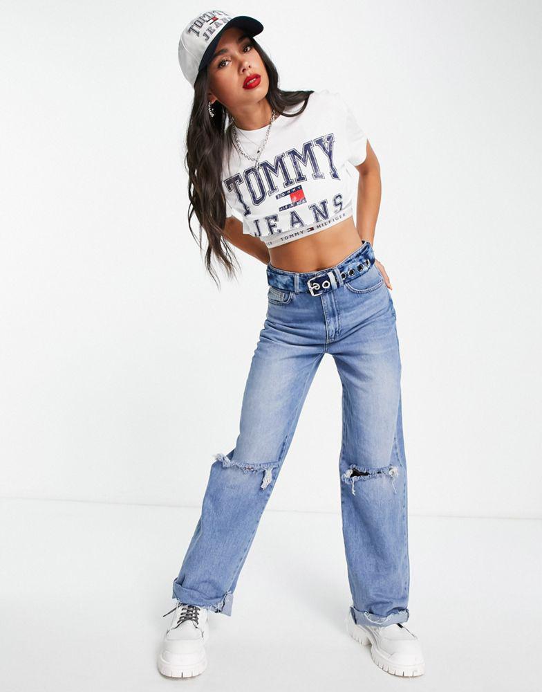 商品Tommy Jeans|Tommy Jeans x ASOS exclusive collab cropped logo t-shirt in white,价格¥301,第5张图片详细描述