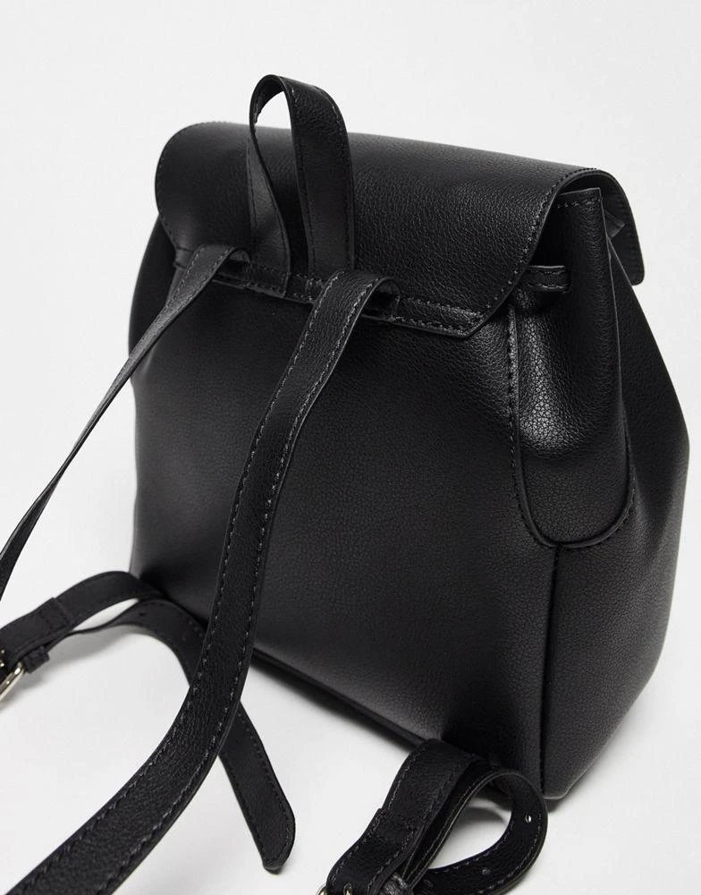 商品ASOS|ASOS DESIGN soft minimal backpack in black,价格¥197,第4张图片详细描述