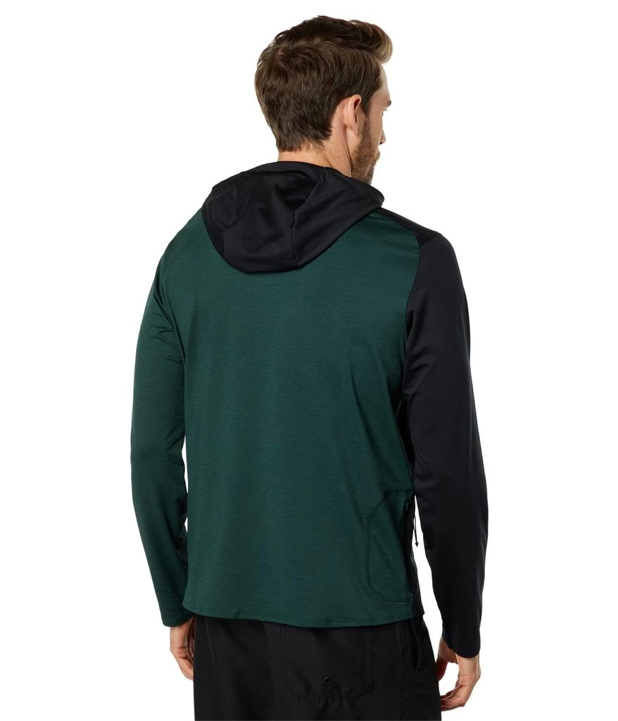 商品Oakley|Gravity Range Pullover Hoodie,价格¥459,第2张图片详细描述