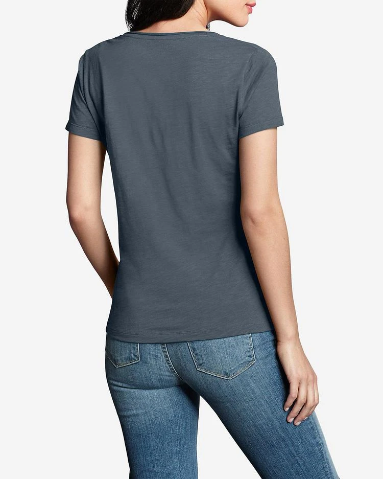 商品Eddie Bauer|Women's Essential Slub Short-Sleeve V-Neck T-Shirt,价格¥186,第2张图片详细描述