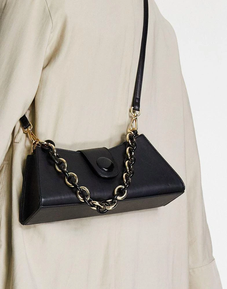 商品Topshop|Topshop structured chunky chain shoulder bag in black,价格¥156,第2张图片详细描述
