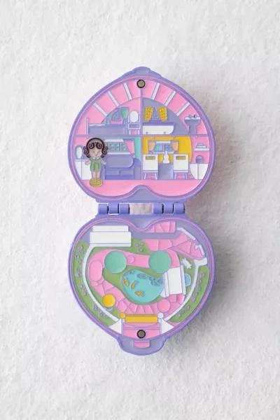 商品Urban Outfitters|Polly Pocket Folding Compact Enamel Pin,价格¥120,第2张图片详细描述