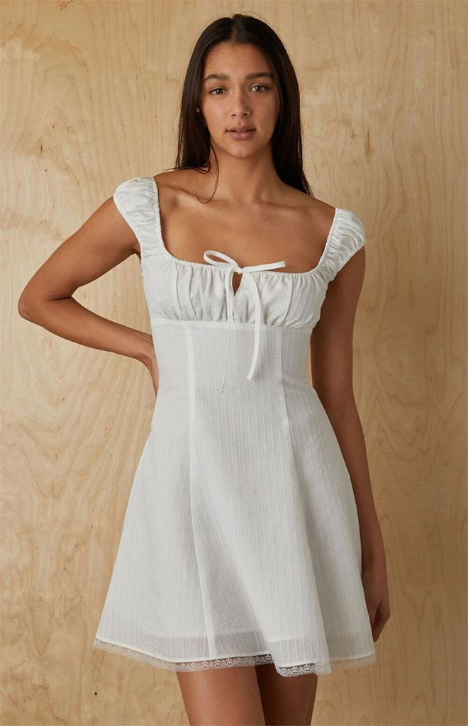 商品Your Favorite|Maggie Tie Front Ruched Mini Dress,价格¥318,第2张图片详细描述