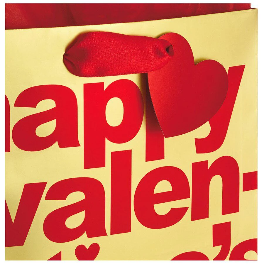 商品Hallmark|Medium Valentine's Day Gift Bag with Tissue Paper,价格¥45,第2张图片详细描述