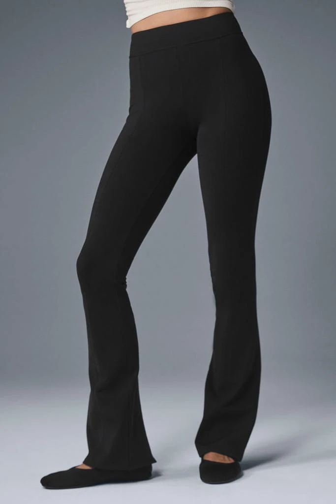 商品Alo|Airbrush High-Waist Kick-Back Legging - Black,价格¥997,第1张图片