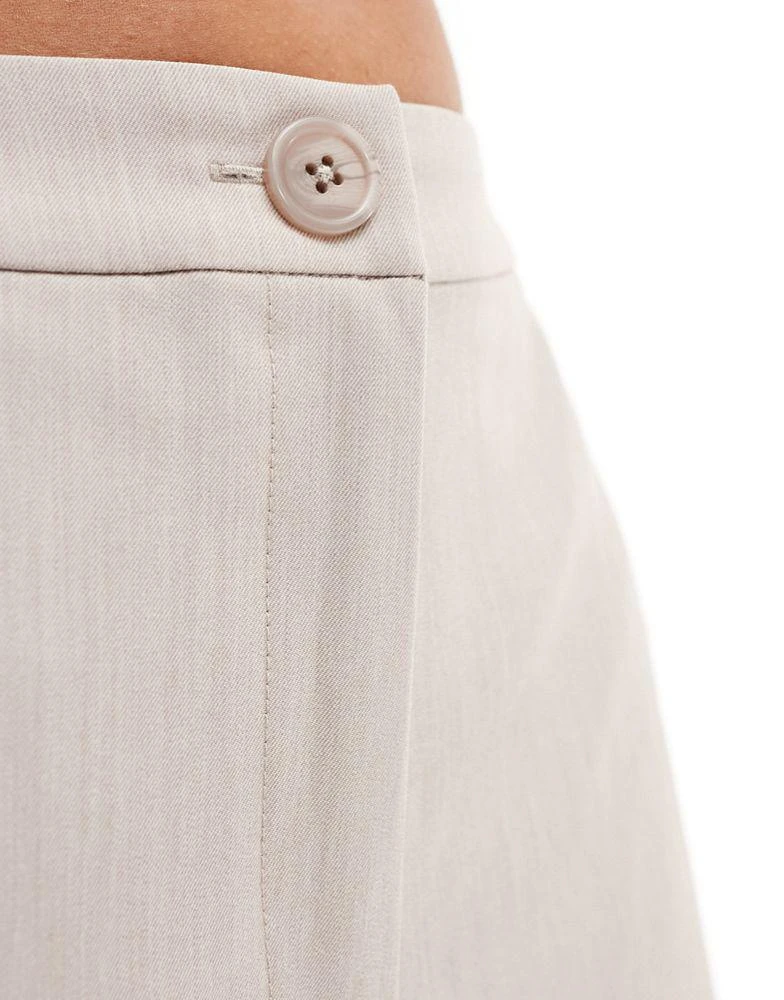 商品ASOS|ASOS DESIGN relaxed dad trouser in beige,价格¥254,第2张图片详细描述