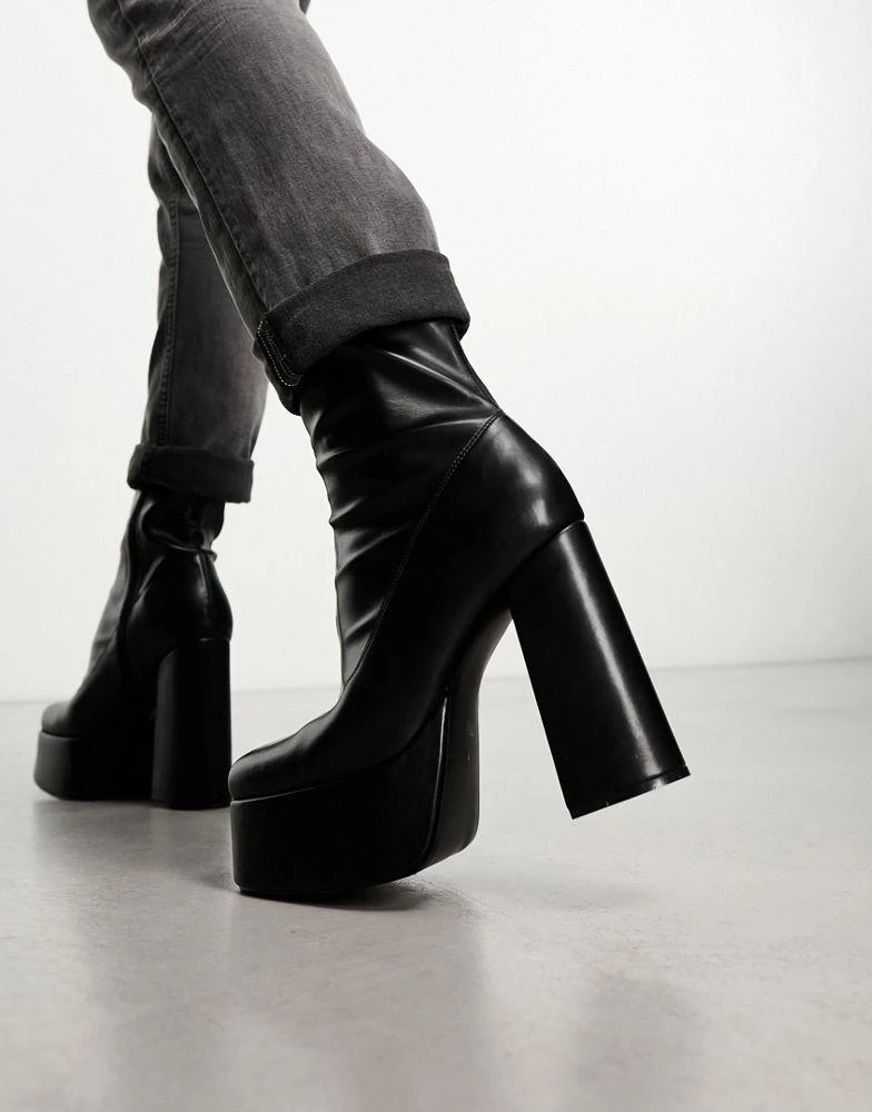 商品Koi Footwear|KOI platform heeled ankle boots in black PU,价格¥322,第4张图片详细描述