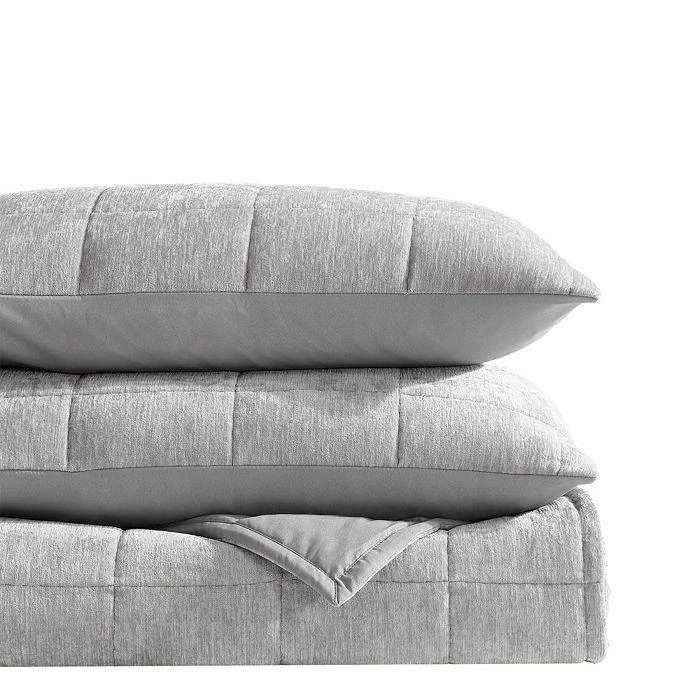 商品Vera Wang|Chenille Box Solid 3 Piece Quilt Set,价格¥964,第1张图片