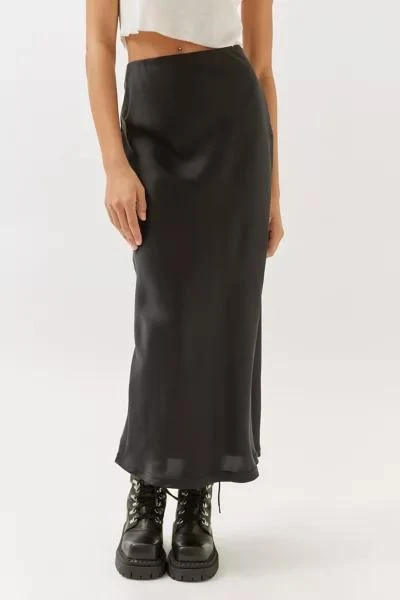 商品Urban Outfitters|UO Winona Satin Maxi Skirt,价格¥446,第3张图片详细描述