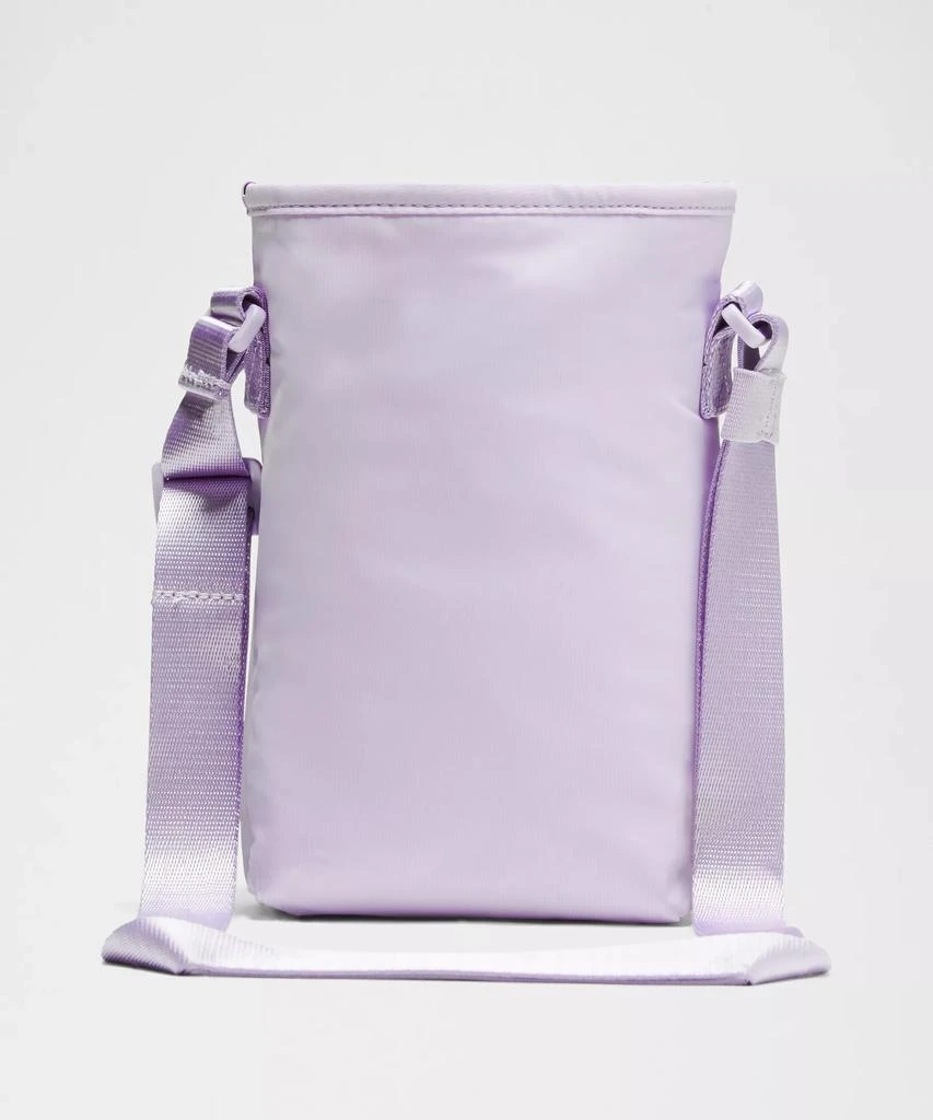 Water Bottle Crossbody with Front Pocket 2L 商品