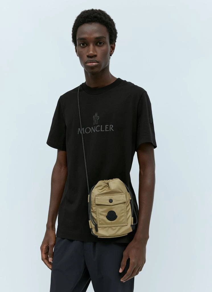 商品Moncler|Makaio Crossbody Bag,价格¥4077,第5张图片详细描述