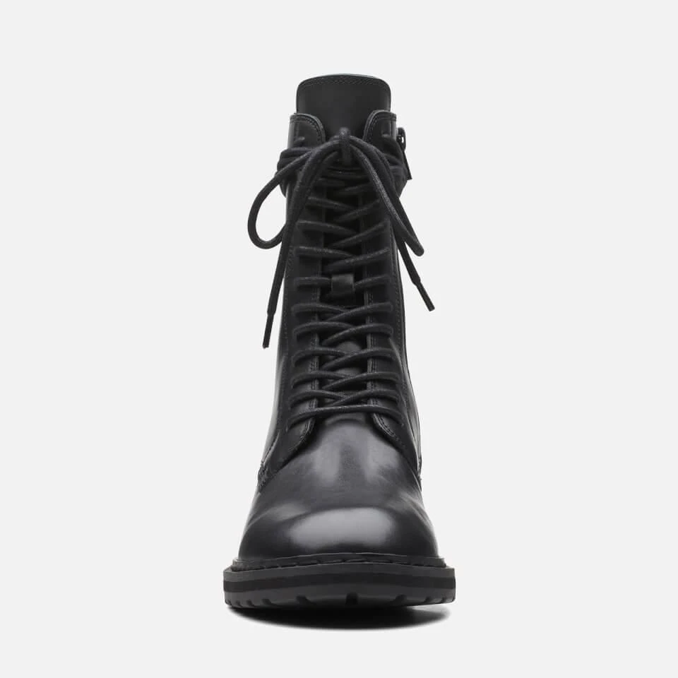 CLARKS TILHAM LACE UP LEATHER BOOTS 商品