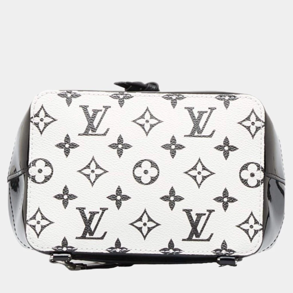 商品[二手商品] Louis Vuitton|Louis Vuitton Black Leather Vernis Hot Springs Mini Backpack,价格¥18818,第4张图片详细描述