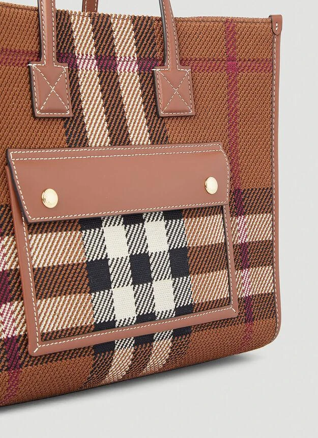 商品Burberry|Pocket Check Tote Bag in Brown,价格¥15233,第5张图片详细描述