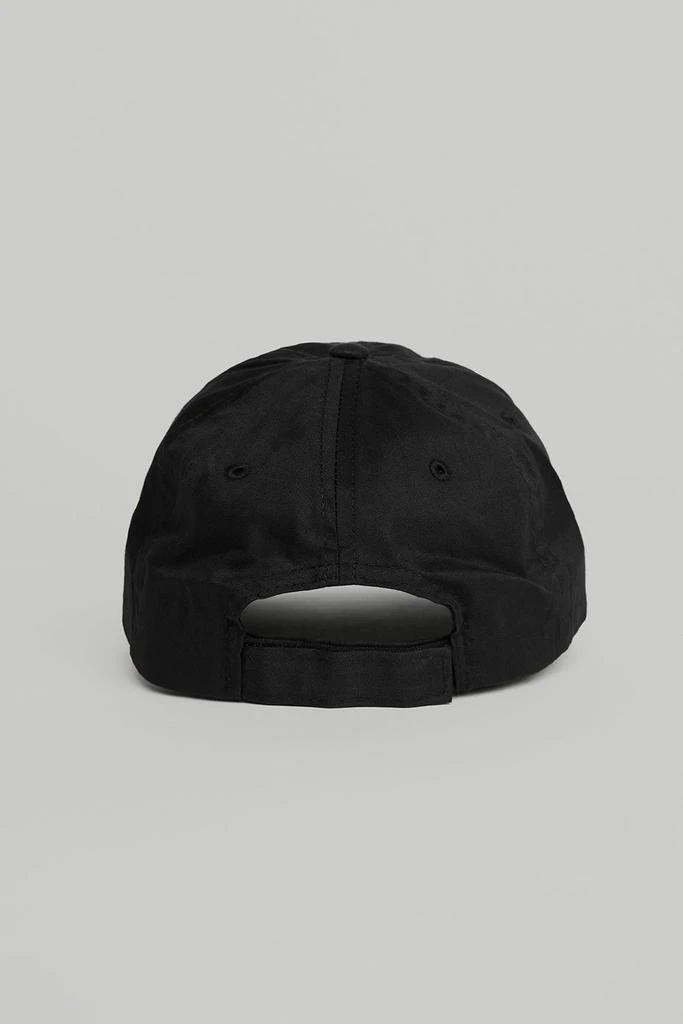 商品Alo|Off-Duty Cap - Black/Black,价格¥441,第2张图片详细描述