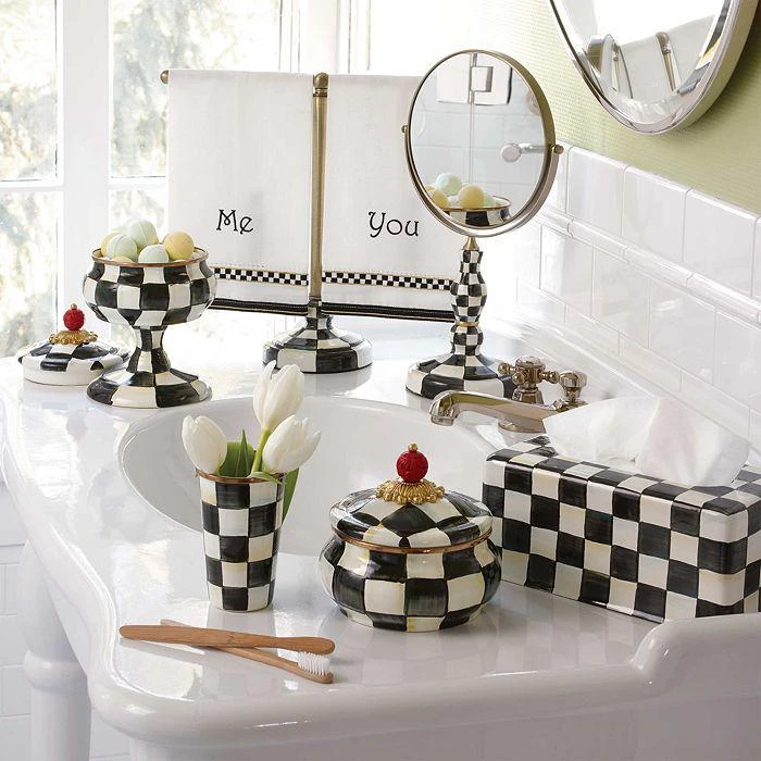 商品MacKenzie-Childs|Courtly Check Enamel Toilet Tissue Holder,价格¥746,第3张图片详细描述
