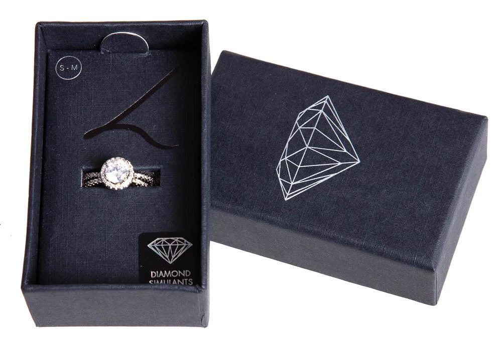 商品Lovisa|Fine Double Band With Round Crystal Centre Stone Ring,价格¥150,第2张图片详细描述