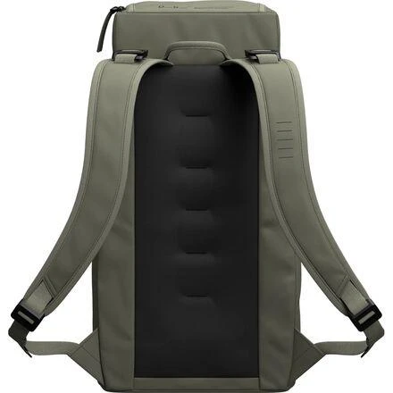 商品Db|Hugger 20L Backpack,价格¥646,第3张图片详细描述