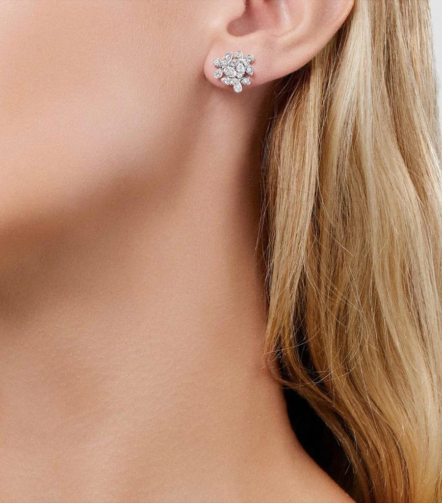商品Graff|Mini White Gold and Diamond Triple Butterfly Earrings,价格¥8174,第2张图片详细描述