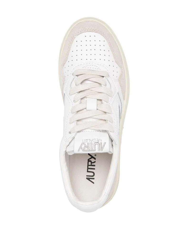 商品Autry|Autry Woman's Smooth and Suede White Leather Sneakers with Logo,价格¥1313,第3张图片详细描述