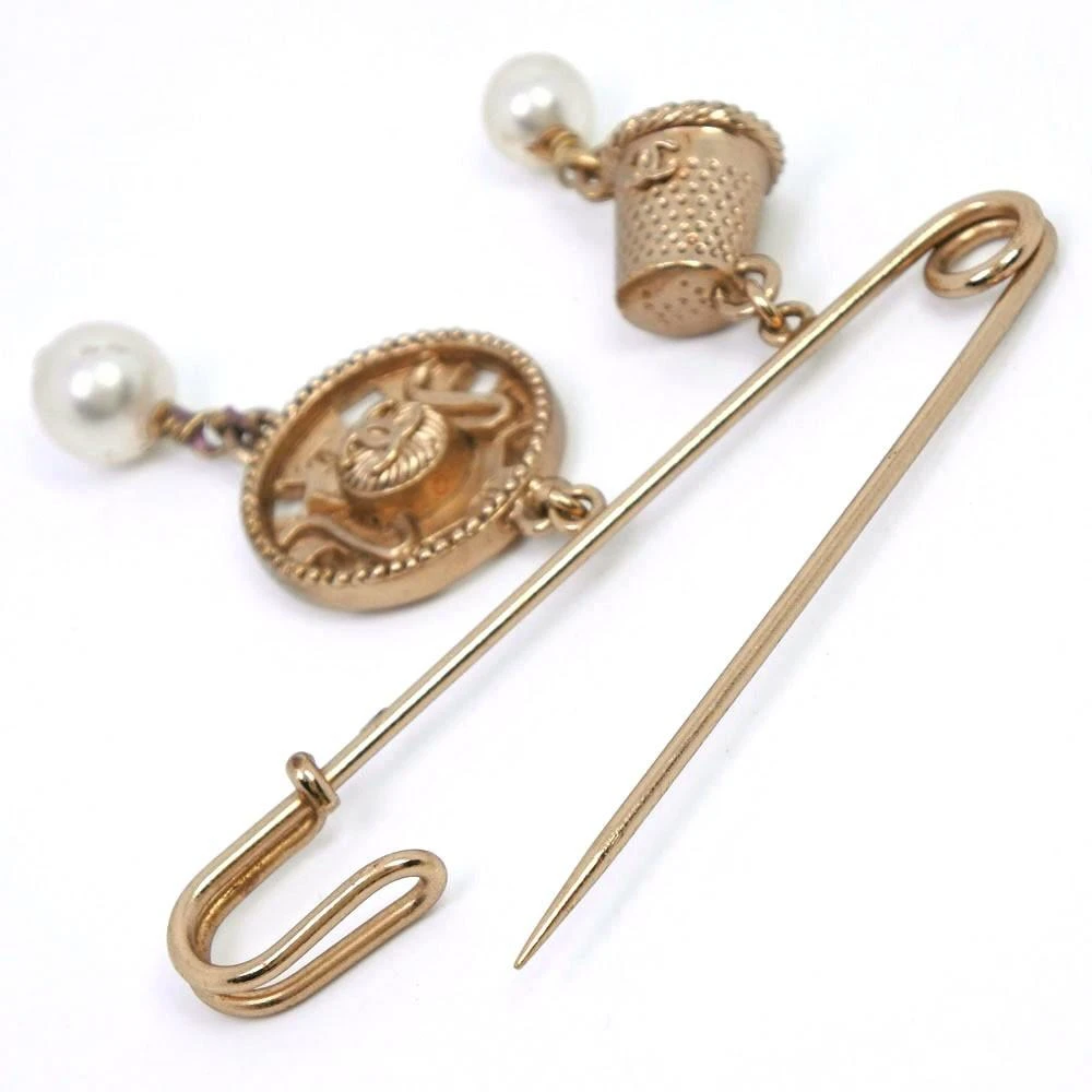 商品[二手商品] Chanel|Cc Coco Brooch Metal With Faux Pearls And Crystals _Plated Brooch Jewelry (Pre-Owned),价格¥5433,第5张图片详细描述