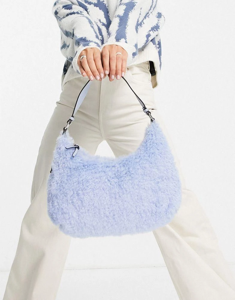 商品Topshop|Topshop borg shoulder bag in light blue,价格¥141,第2张图片详细描述